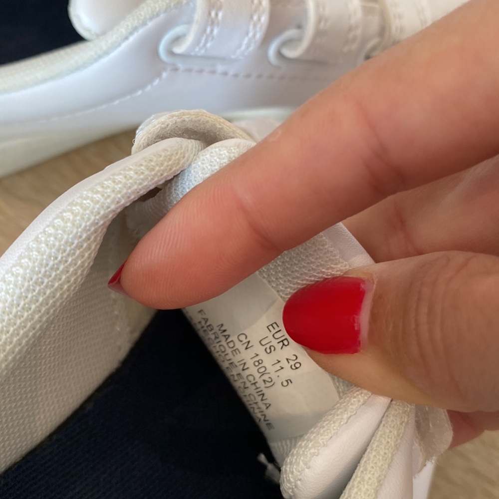 H & M white sneakers with 3 Velcro straps, size 11.5 - Picture 7 of 7